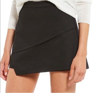 Gianni Bini Black Skort (Medium)